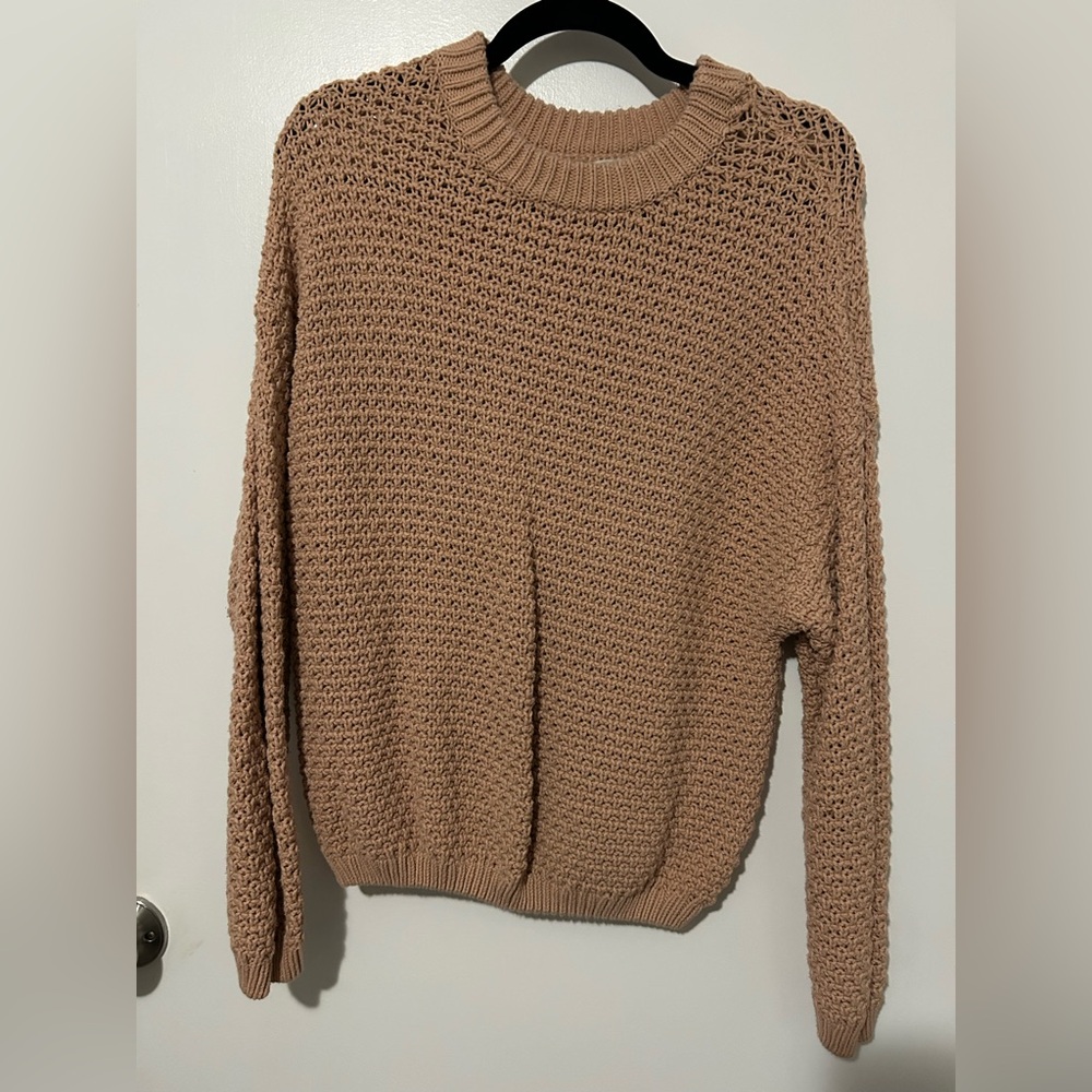 Universal Thread tan/pink Crew Neck Sweater